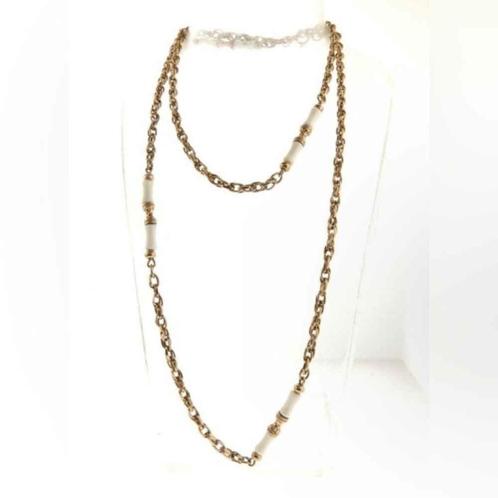 Direction One Vintage Gold Tone Signed White Lucite Link Chain Necklace